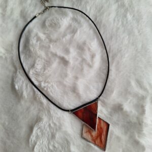Collier marron